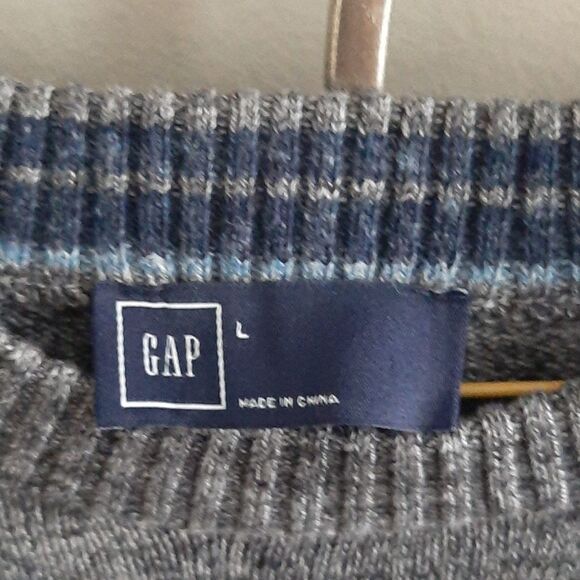 Gap Men's gray crew sweater - Picture 2 of 5